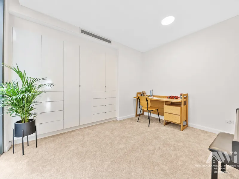 Stunning 3-Bed + Study Residence with Dual Balconies, Ideal Location in Neutral Bay!