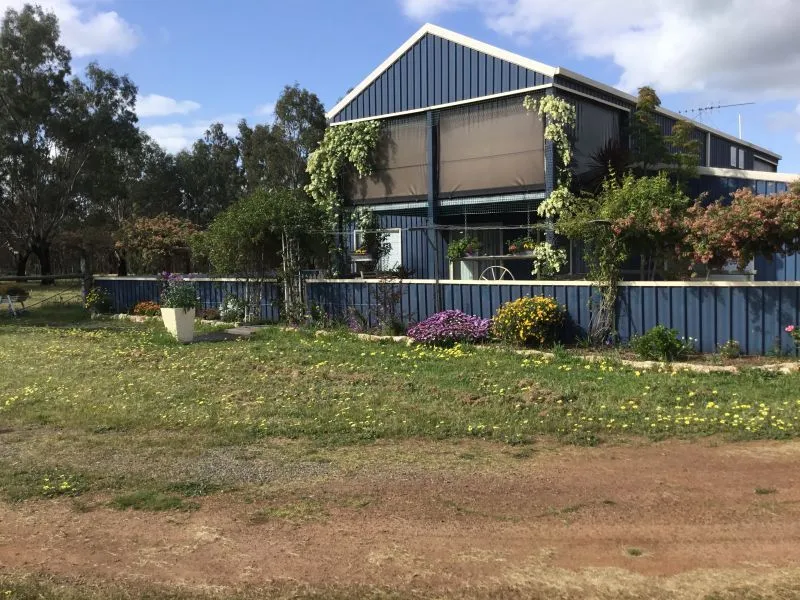 Wonderful Rural Retreat For Sale In Broomehill