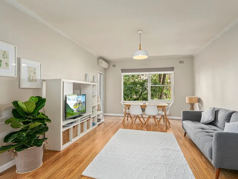 Stylish Garden Apartment for Easy Living