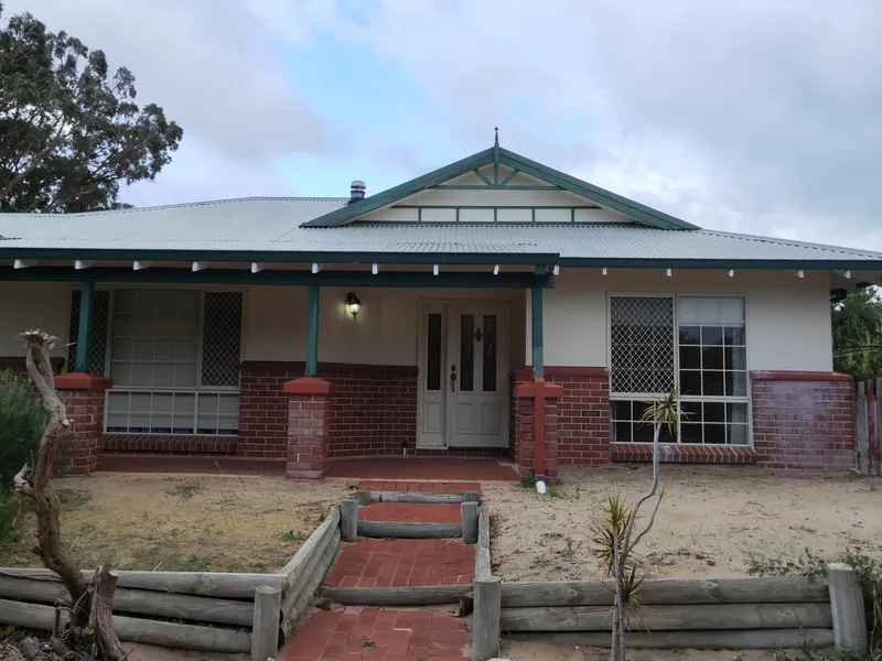 LOW MAINTENANCE LIVING 