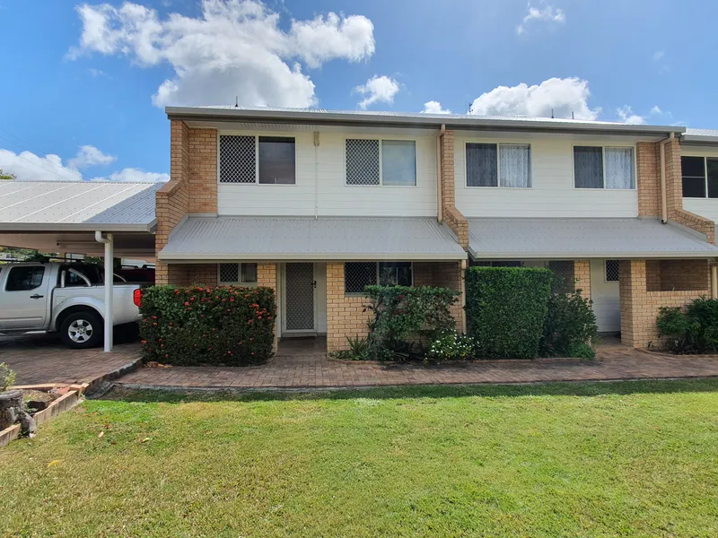 3 Bedroom Townhouse in Cannonvale For Sale