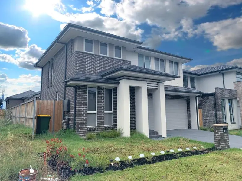 Stunning Family Home boosting 4 bedrooms plus study