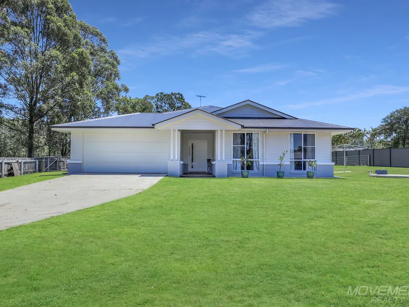 Modern Hampton Abode - Built in 2021 on 3000m2