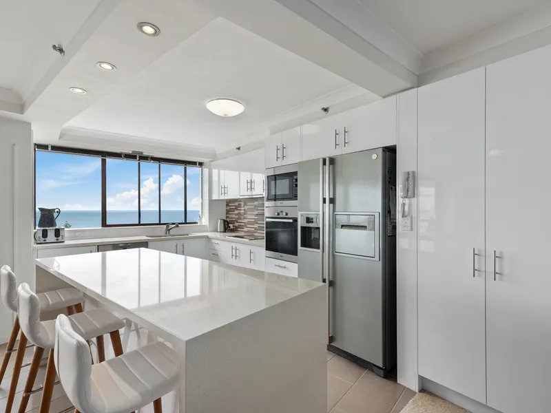 Undisputedly, Main Beach's Number 1 Agent - for over 30 years!!