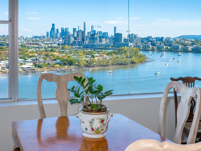 Panoramic River and City Views atop Hamilton Hill