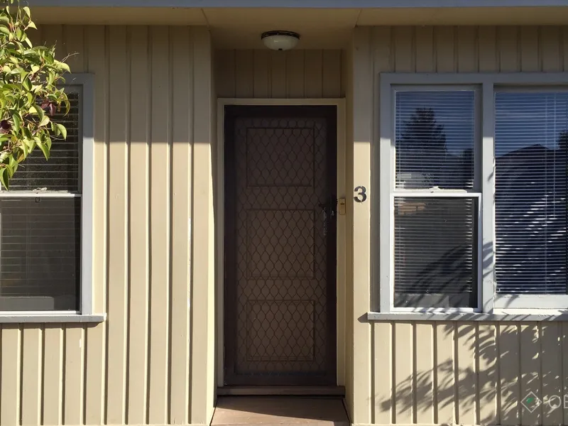 CHARMING TWO BEDROOM UNIT