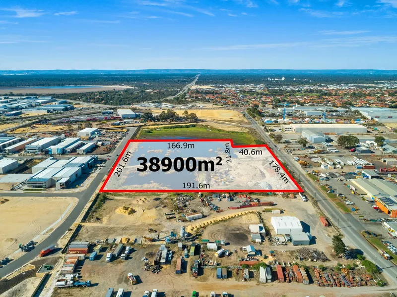 HIGH EXPOSURE / DEVELOPMENT  SITE  