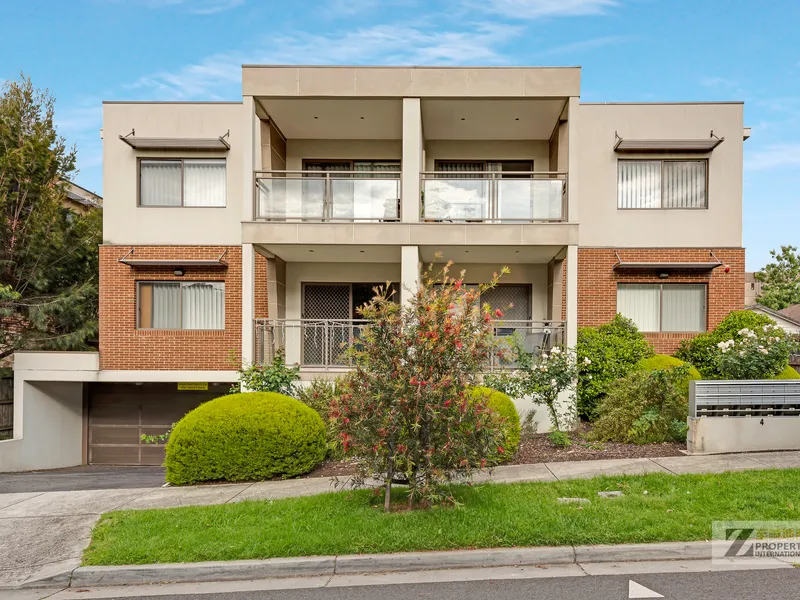 BOUTIQUE APARTMENT BUILDERS OWN STOCK