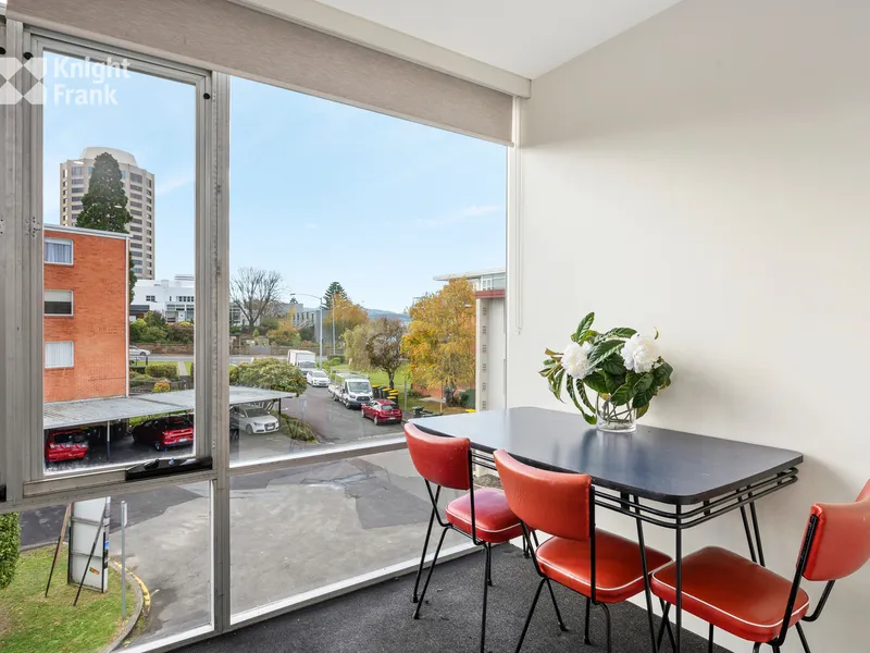 Gorgeous apartment in Sandy Bay