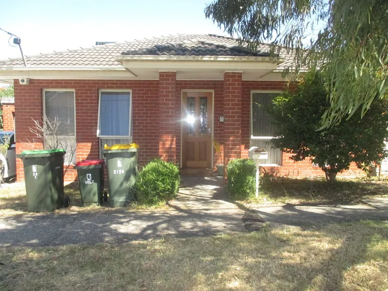 COMFORTABLE VILLA UNIT **INSPECTION TO BE ADVISED**