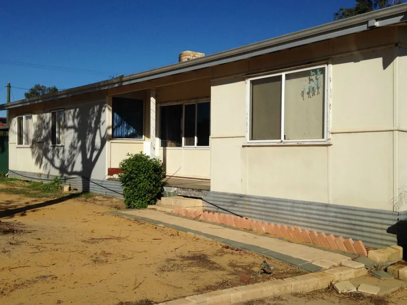 THIS HOME HAS POTENTIAL