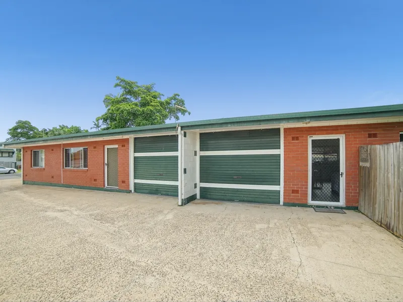 Full Duplex close to the City !!