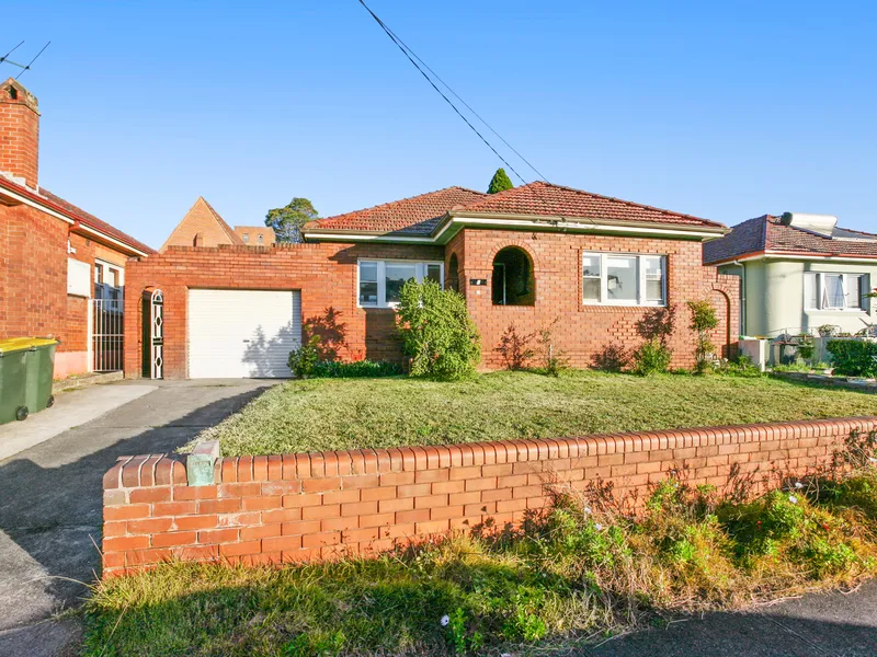 HOME and FLAT in THE HEART OF THE CBD