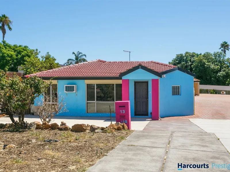 Renovated and Vibrant 3x1 Family Home!
