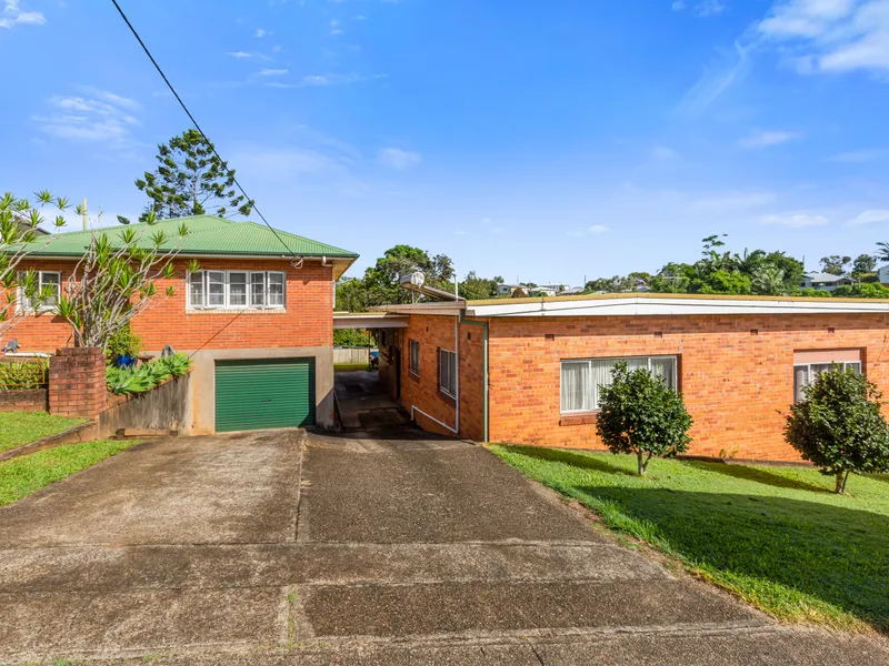 Two Houses One Block