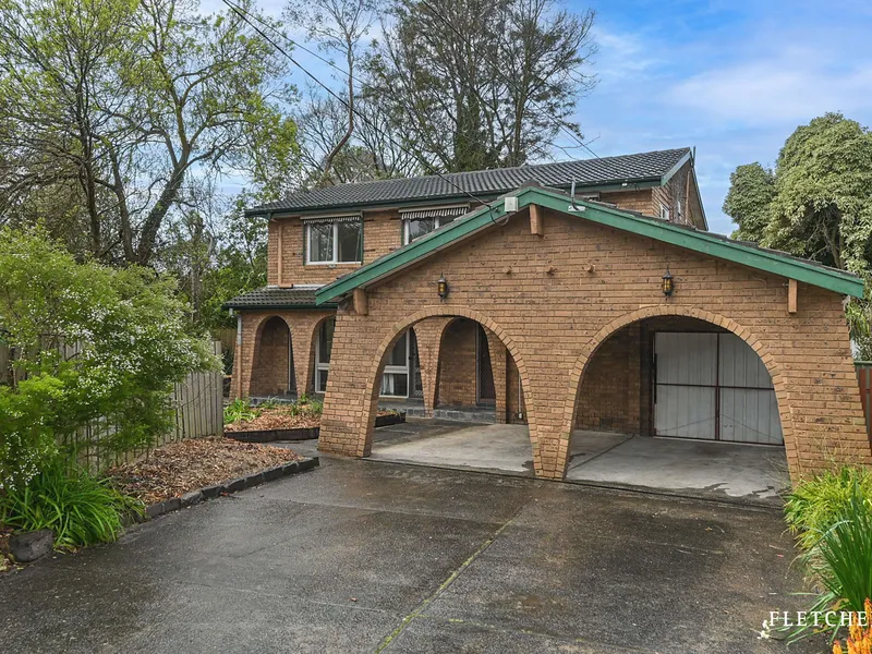 LARGE NEWLY RENOVATED FAMILY HOME IN SOUGHT AFTER LOCATION