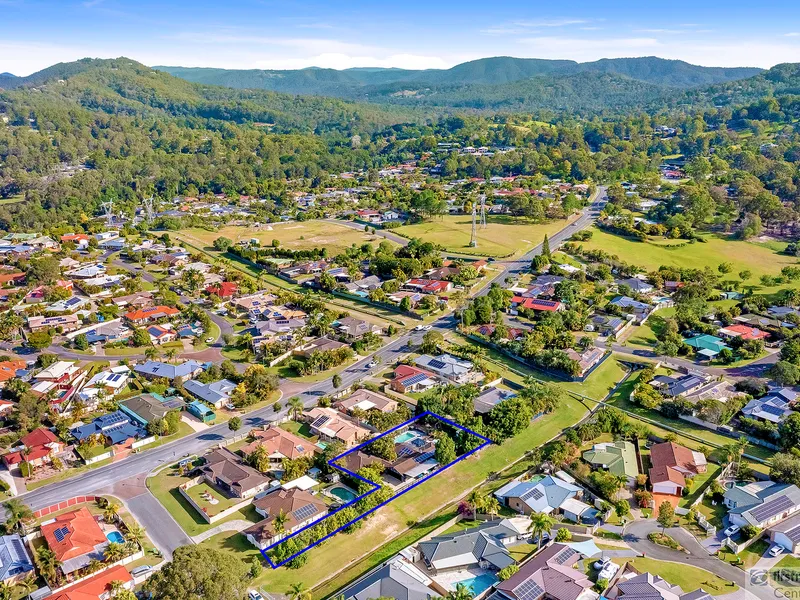 HIGHLY DESIRED DUAL LIVING OPPORTUNITY