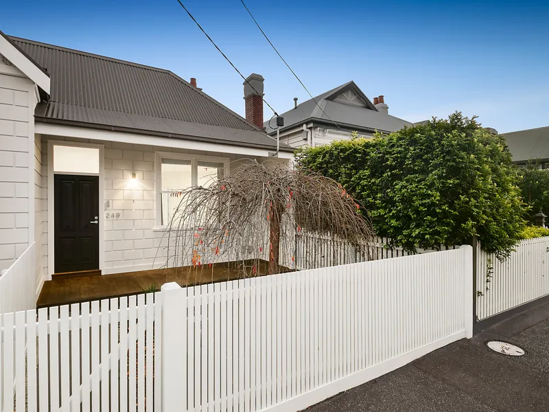 Enticing Style, Family Space