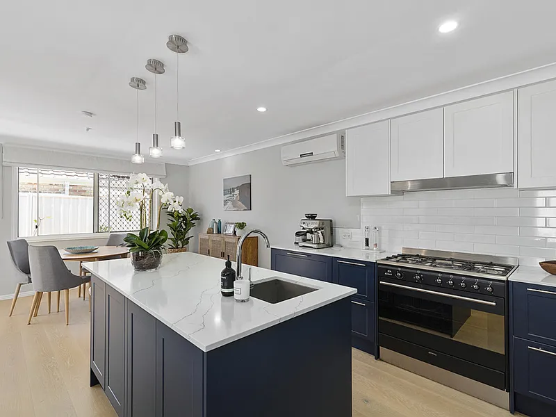 IMMACULATE & MODERN DUPLEX