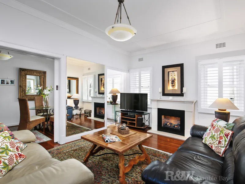 Sophisticated, Spacious Living in Desirable, Boutique Art Deco Apartment