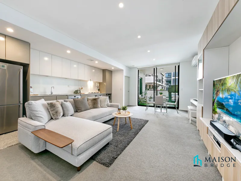Near New Spacious 2 Bed+Study Apartment!
