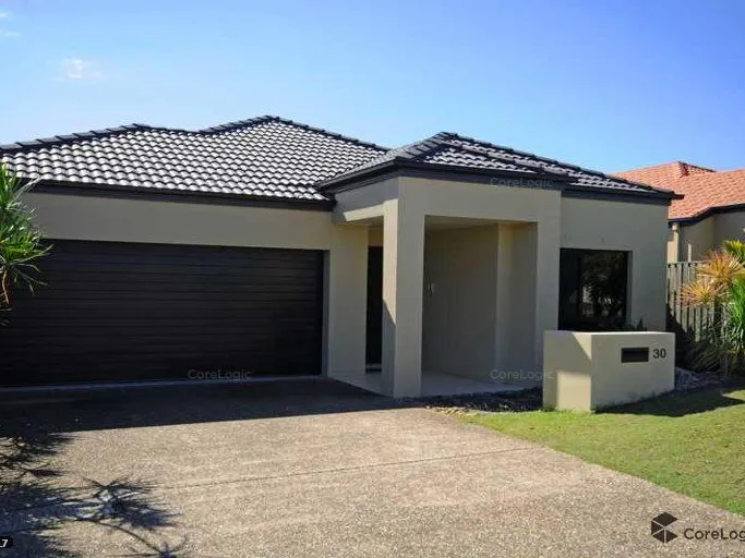 4 BEDROOM FAMILY HOME CENTRALLY LOCATED