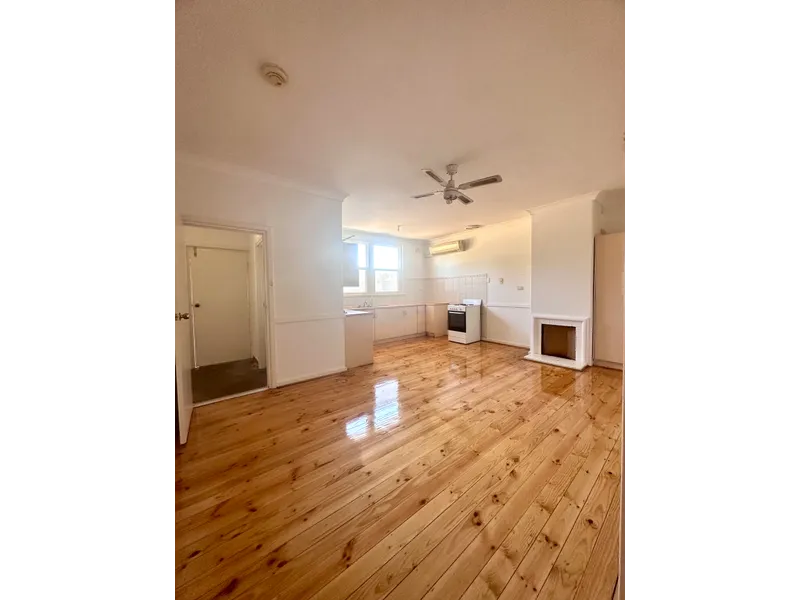 Large 4 Bedroom Family Home