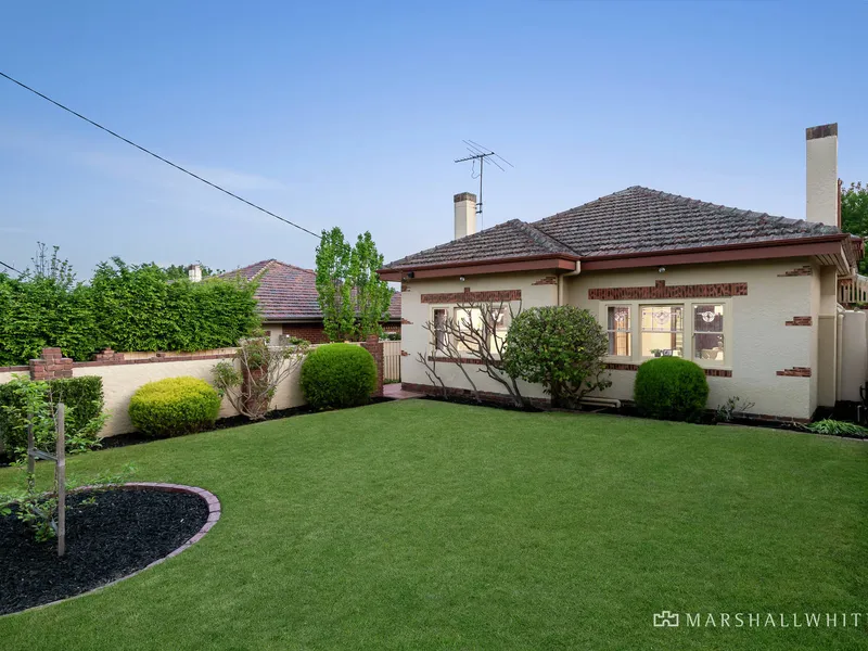 Exquisite Art Deco Possibilities