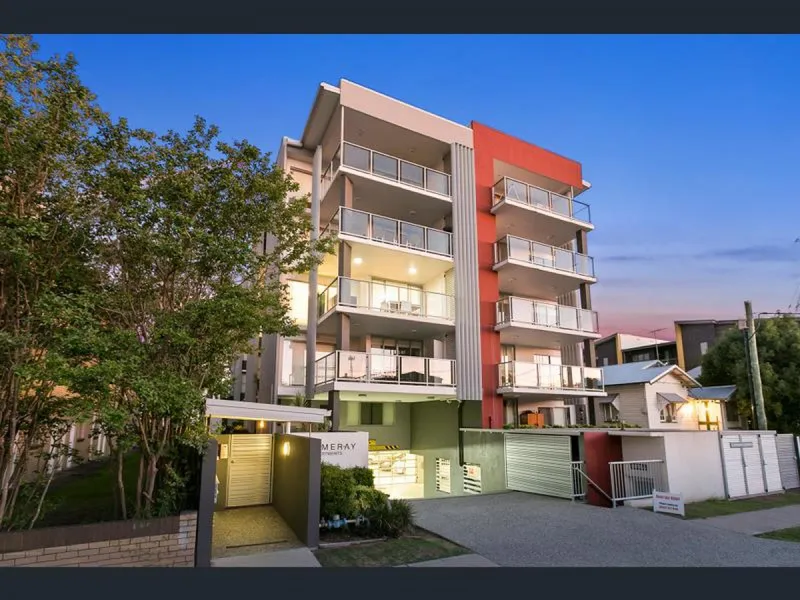 Very rare - Fully furnished apartment with perfect location at Woolloongabba