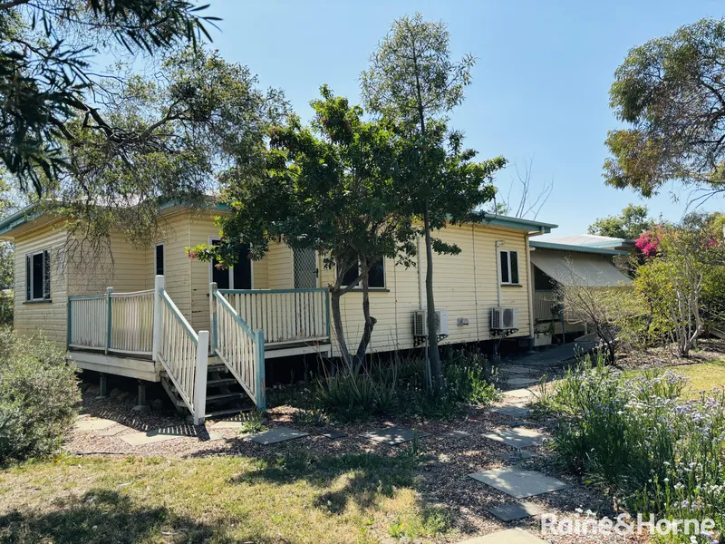 Office + 3 Bedroom House
