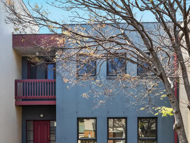 LARGE THREE BEDROOM FAMILY HOME