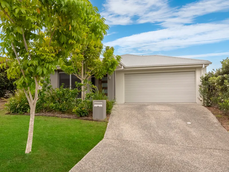 Exquisite 4 Bedroom Residence in Gainsborough Greens