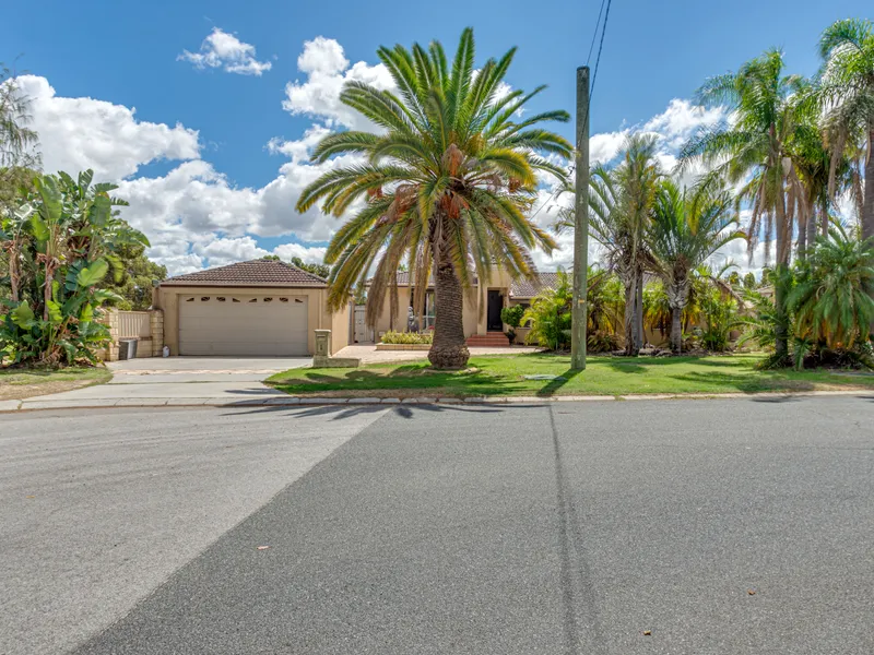 UNIQUE FAMILY HOME NEXT TO SCENIC DRIVE PARK