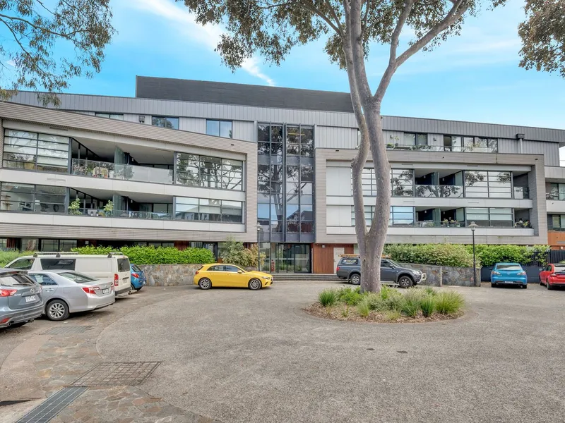 Two Bedroom Apartment in the Boutique Riverwood Complex