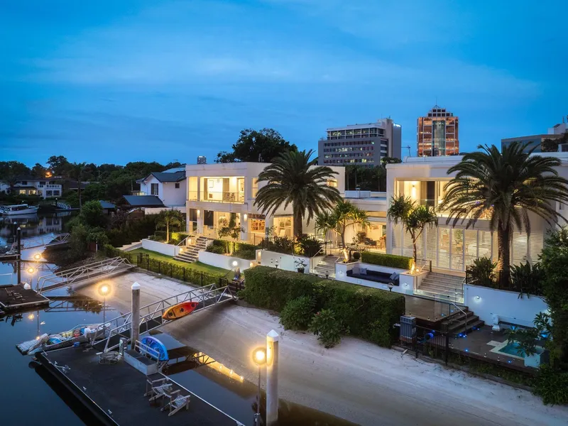 Sprawling Contemporary Residences Spread Over Two Separate Titles, Wide Water, Moments To Main River & Centre of The Gold Coast