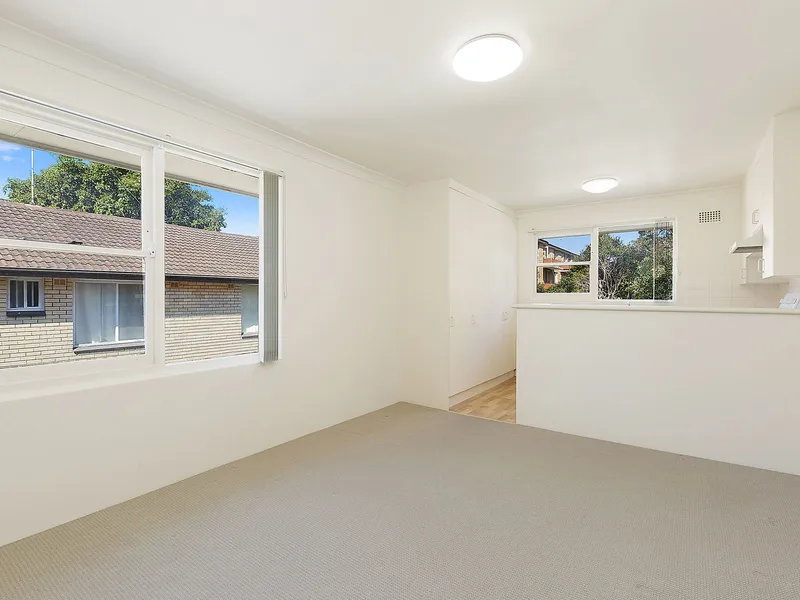 BRIGHT & AIRY STUDIO CLOSE TO THE BEACH