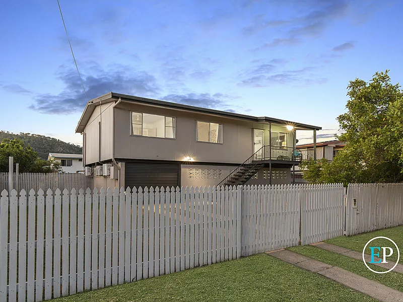 Beautiful Family Home - Move In Ready, Nothing to Do !
