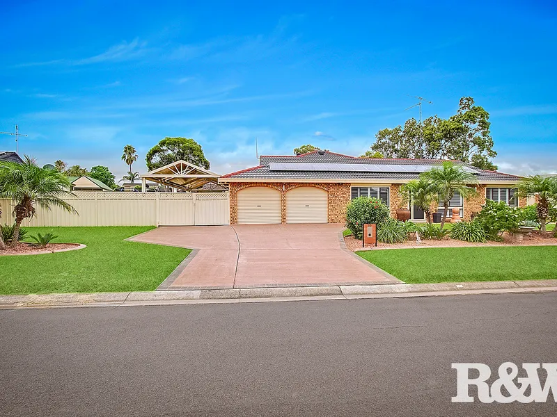 PERFECT FAMILY HOME!
