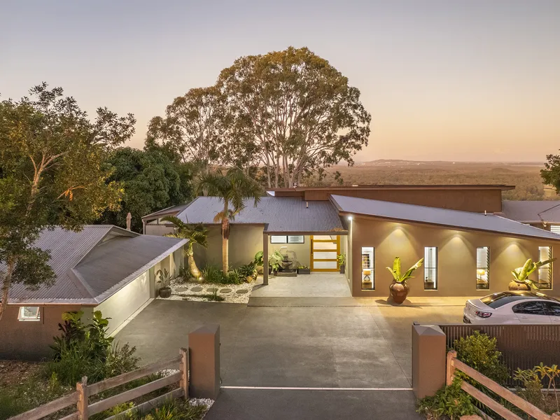 EXQUISITE VIEWS, MODERN HOME,