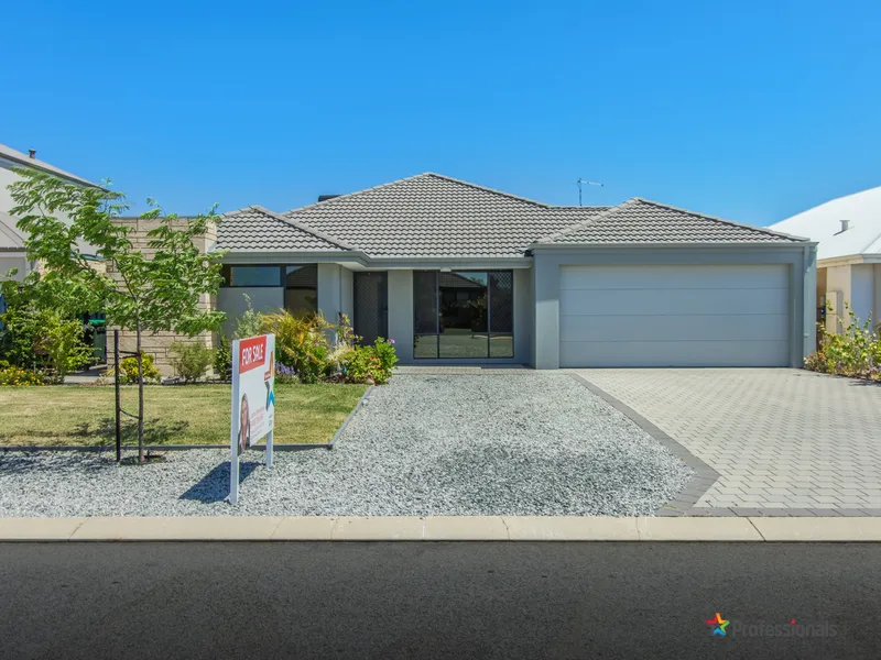 IMMACULATE Home With all the Bells and Whistles…