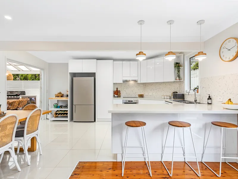 RENOVATED HAMPTONS ABODE, QUIET CUL-DE-SAC