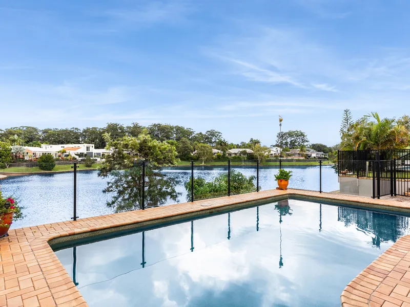 Lakeside gem in the heart of Mountain Creek