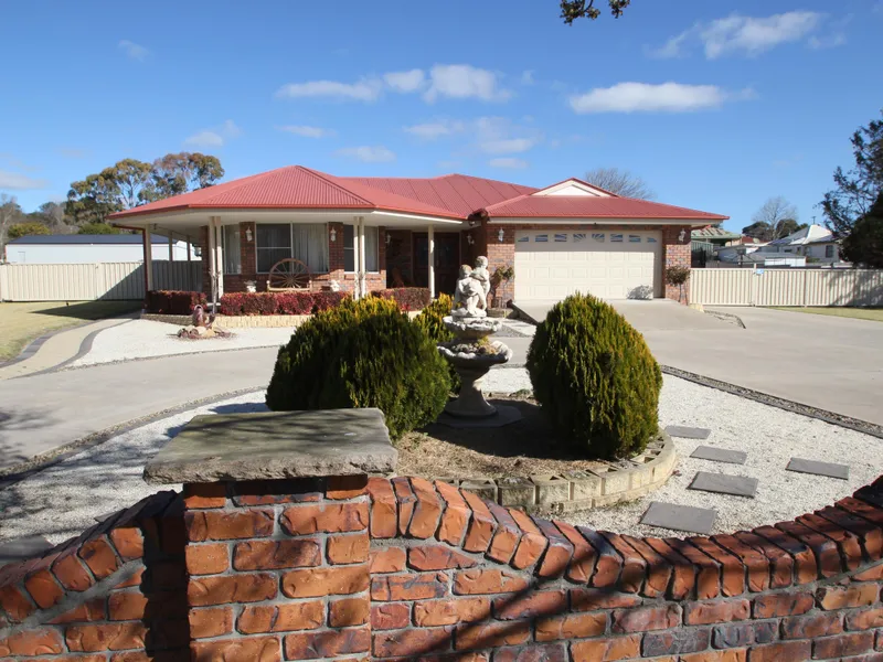 Family home on an acre..