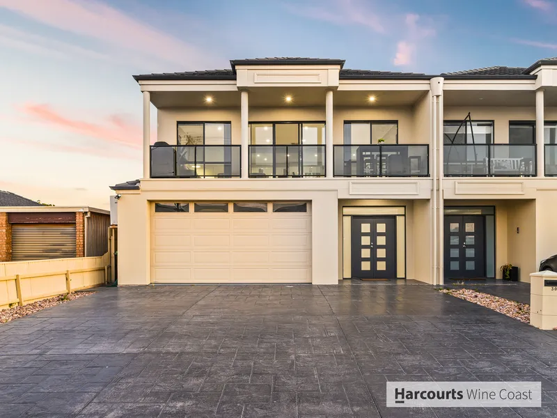 Modern Luxury with an Estuary Outlook