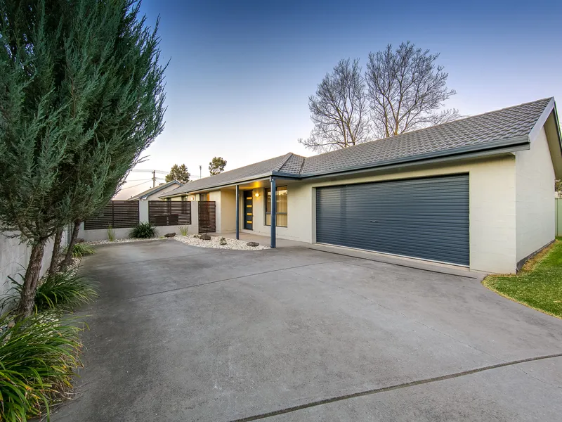 Three Bedroom Townhouse in Great Location.