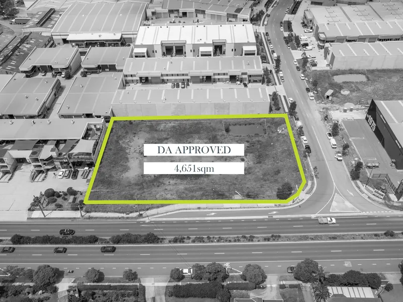 Prime Corner Position on 4,651sqm with DA Approval