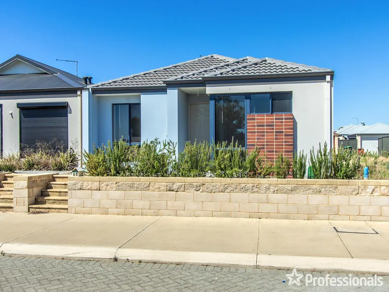 LOW MAINTENANCE LIVING AT ITS BEST!