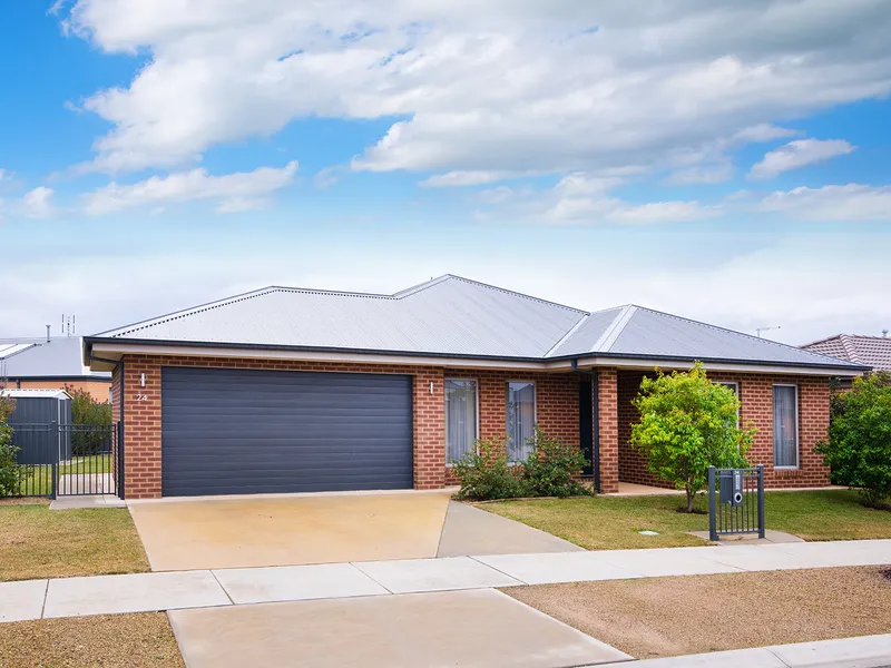 PERFECTLY PRESENTED HOME IN FAMILY-FRIENDLY LOCATION