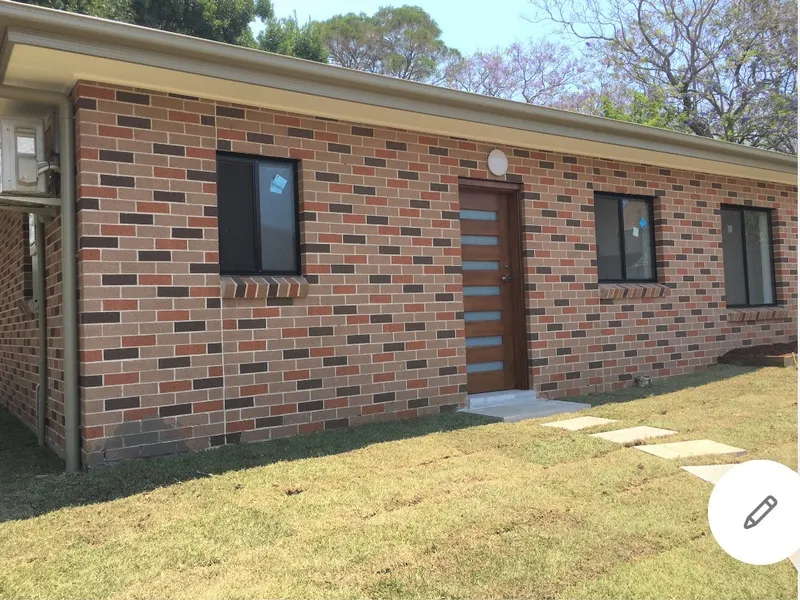 Conveniently located 3 Bedroom Granny Flat