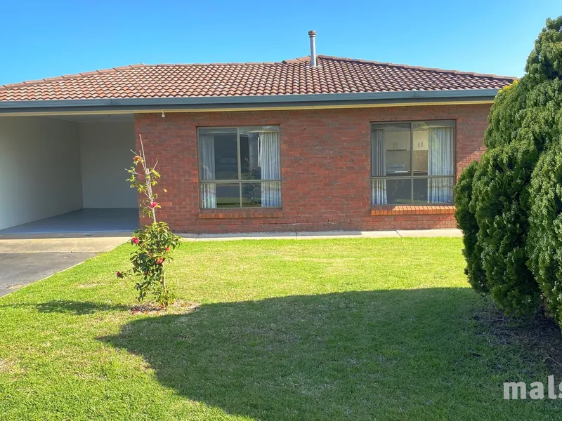 THREE BEDROOM HOMES ON QUIET STREET